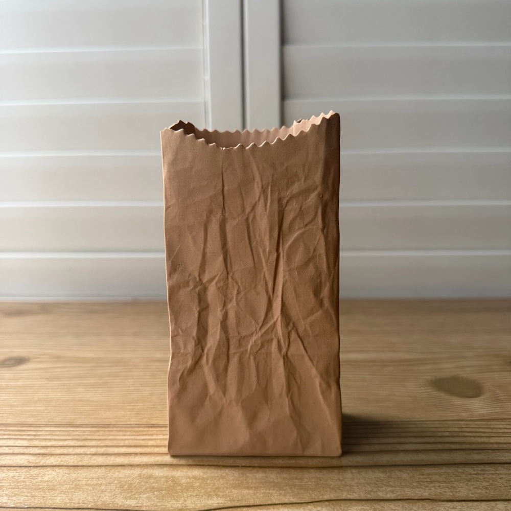 Brown Paper Bag Pop Art Vintage Wrinkled Texture Thin Ceramic Vase - READ